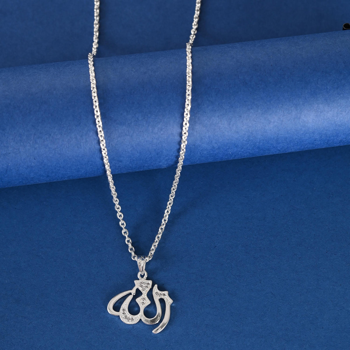 Allah Pendant Necklace – Sparkling Arabic Calligraphy Jewelry, Hypoallergenic Unisex Faith Symbol
