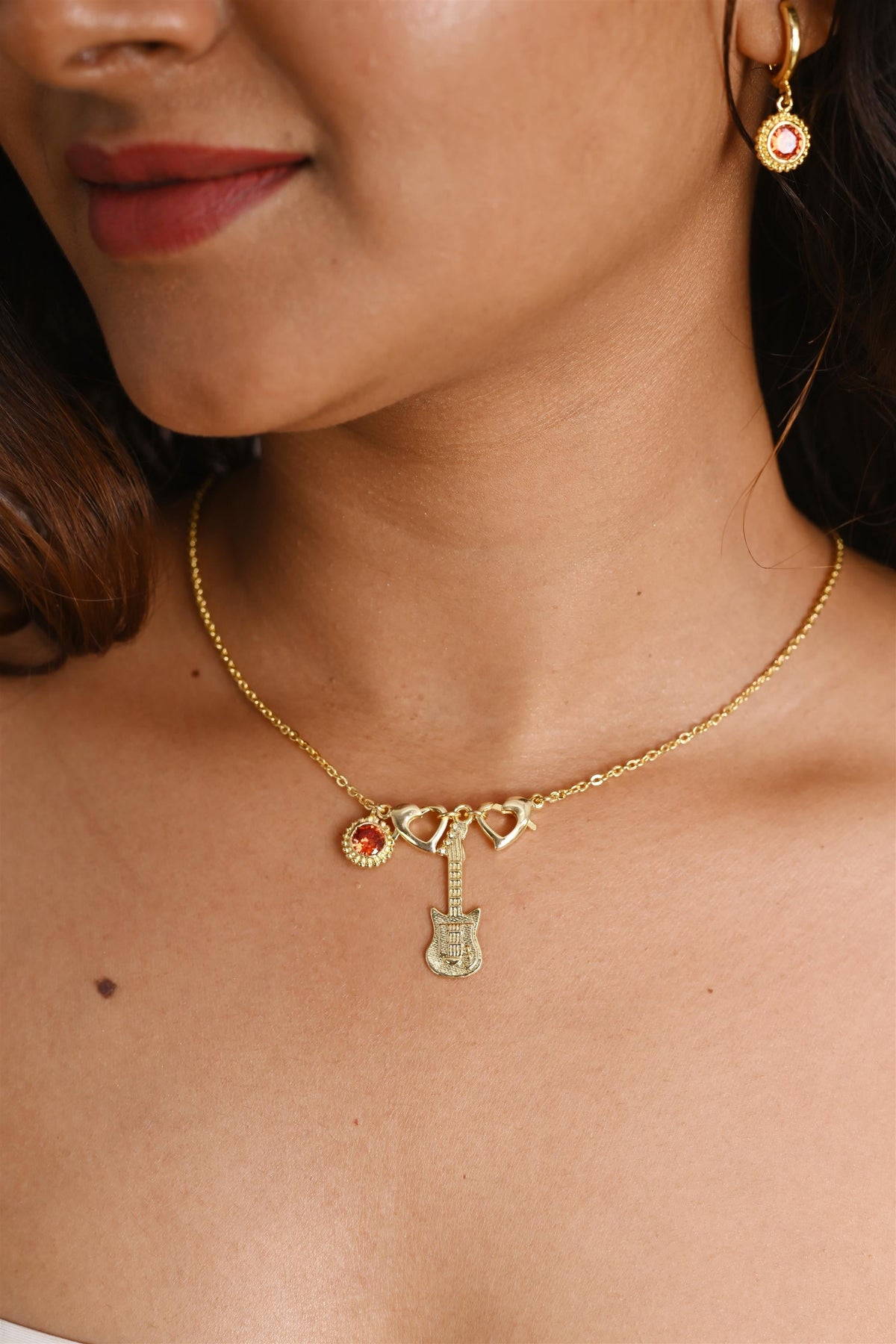 Necklaces & Chains